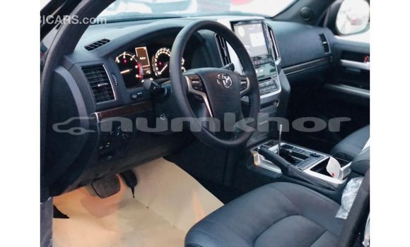 Buy Import Toyota Land Cruiser Black Car in Import - Dubai in Bumthang Buy Import Toyota Land Cruiser Black Car in Import - Dubai in Bumthang
