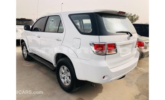 Buy Import Toyota Fortuner White Car in Import - Dubai in Bumthang Buy Import Toyota Fortuner White Car in Import - Dubai in Bumthang