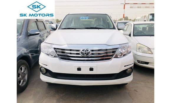 Buy Import Toyota Fortuner White Car in Import - Dubai in Bumthang