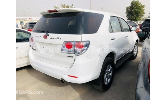 Buy Import Toyota Fortuner White Car in Import - Dubai in Bumthang Buy Import Toyota Fortuner White Car in Import - Dubai in Bumthang