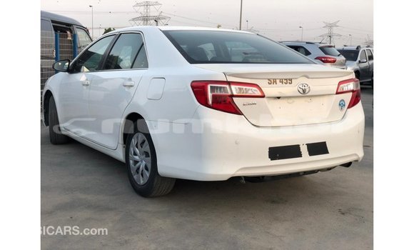 Buy Import Toyota Camry White Car in Import - Dubai in Bumthang Buy Import Toyota Camry White Car in Import - Dubai in Bumthang