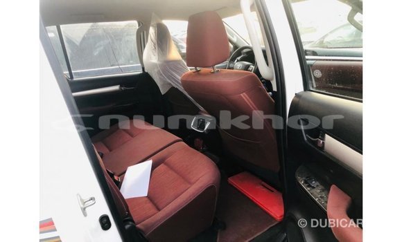 Buy Import Toyota Hilux White Car in Import - Dubai in Bumthang Buy Import Toyota Hilux White Car in Import - Dubai in Bumthang