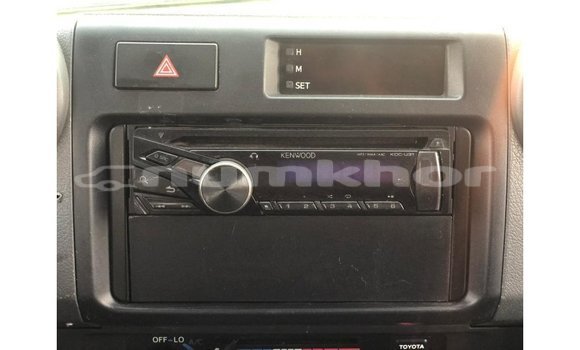 Buy Import Toyota Land Cruiser White Car in Import - Dubai in Bumthang Buy Import Toyota Land Cruiser White Car in Import - Dubai in Bumthang