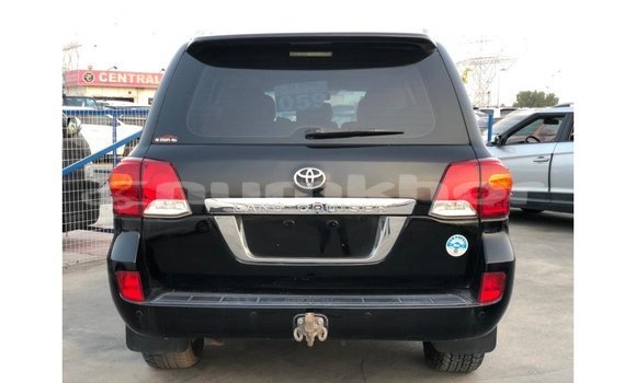 Buy Import Toyota Land Cruiser Black Car in Import - Dubai in Bumthang Buy Import Toyota Land Cruiser Black Car in Import - Dubai in Bumthang