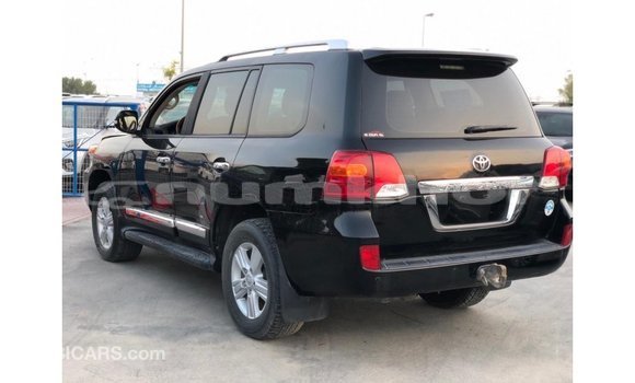 Buy Import Toyota Land Cruiser Black Car in Import - Dubai in Bumthang Buy Import Toyota Land Cruiser Black Car in Import - Dubai in Bumthang