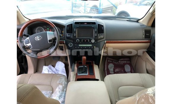 Buy Import Toyota Land Cruiser Black Car in Import - Dubai in Bumthang Buy Import Toyota Land Cruiser Black Car in Import - Dubai in Bumthang