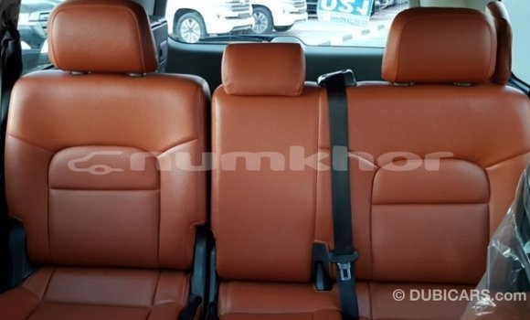 Buy Import Toyota Land Cruiser White Car in Import - Dubai in Bumthang Buy Import Toyota Land Cruiser White Car in Import - Dubai in Bumthang