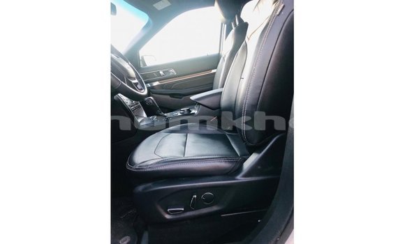 Buy Import Ford Explorer Other Car in Import - Dubai in Bumthang Buy Import Ford Explorer Other Car in Import - Dubai in Bumthang