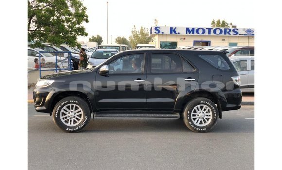 Buy Import Toyota Fortuner Black Car in Import - Dubai in Bumthang Buy Import Toyota Fortuner Black Car in Import - Dubai in Bumthang