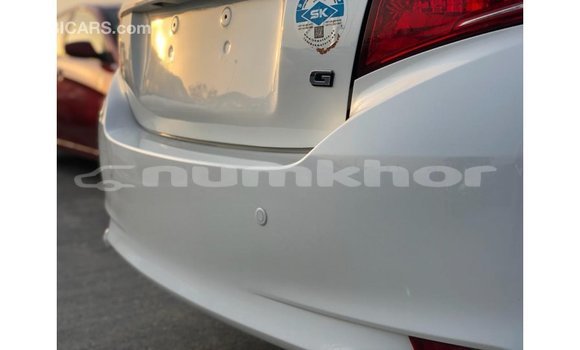 Buy Import Toyota Yaris White Car in Import - Dubai in Bumthang Buy Import Toyota Yaris White Car in Import - Dubai in Bumthang