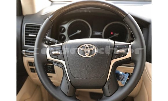 Buy Import Toyota Land Cruiser Black Car in Import - Dubai in Bumthang Buy Import Toyota Land Cruiser Black Car in Import - Dubai in Bumthang