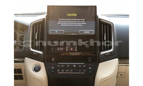 Buy Import Toyota Land Cruiser Black Car in Import - Dubai in Bumthang Buy Import Toyota Land Cruiser Black Car in Import - Dubai in Bumthang