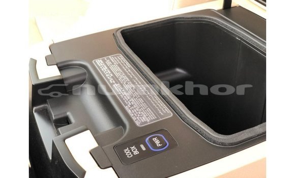 Buy Import Toyota Land Cruiser Black Car in Import - Dubai in Bumthang Buy Import Toyota Land Cruiser Black Car in Import - Dubai in Bumthang