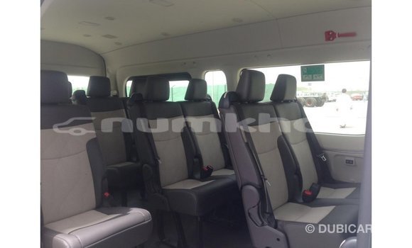 Buy Import Toyota Hiace White Car in Import - Dubai in Bumthang Buy Import Toyota Hiace White Car in Import - Dubai in Bumthang