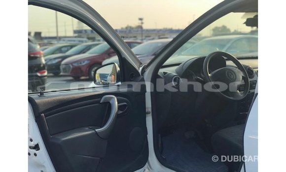 Buy Import Renault Duster White Car in Import - Dubai in Bumthang Buy Import Renault Duster White Car in Import - Dubai in Bumthang