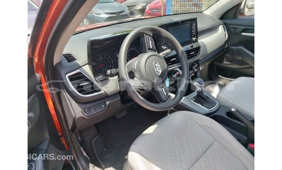 Buy Import Kia Carens Other Car in Import - Dubai in Bumthang Buy Import Kia Carens Other Car in Import - Dubai in Bumthang