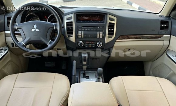 Buy Import Mitsubishi Pajero White Car in Import - Dubai in Bumthang Buy Import Mitsubishi Pajero White Car in Import - Dubai in Bumthang