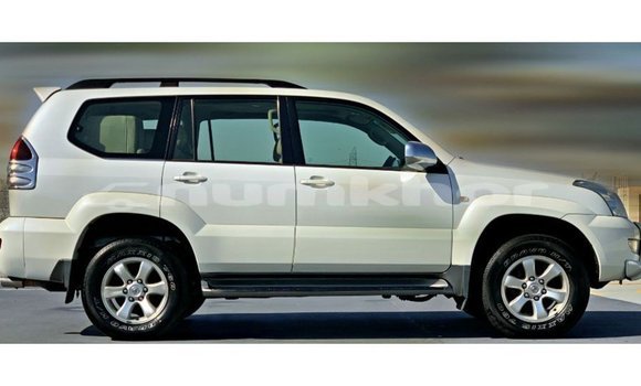 Buy Import Toyota Prado White Car in Import - Dubai in Bumthang Buy Import Toyota Prado White Car in Import - Dubai in Bumthang