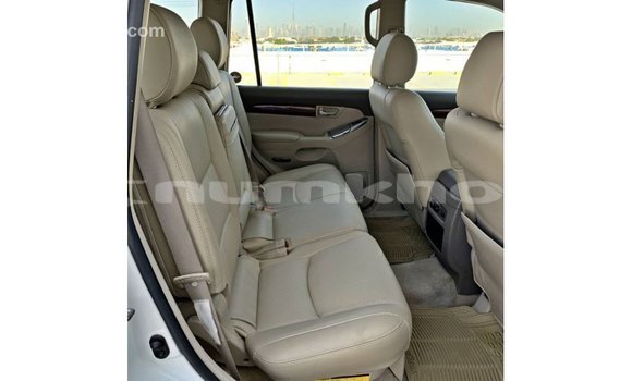 Buy Import Toyota Prado White Car in Import - Dubai in Bumthang Buy Import Toyota Prado White Car in Import - Dubai in Bumthang