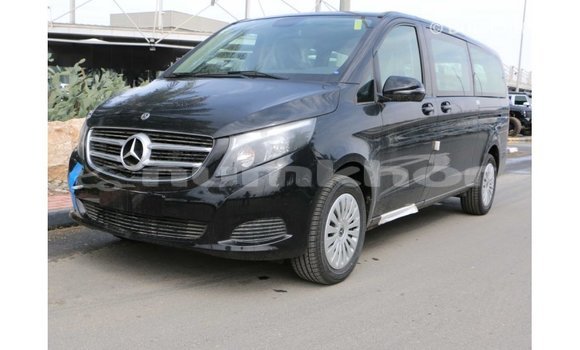 Buy Import Mercedes-Benz 250 Black Car in Import - Dubai in Bumthang Buy Import Mercedes-Benz 250 Black Car in Import - Dubai in Bumthang