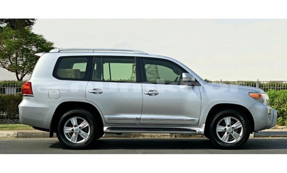 Buy Import Toyota Land Cruiser Other Car in Import - Dubai in Bumthang Buy Import Toyota Land Cruiser Other Car in Import - Dubai in Bumthang