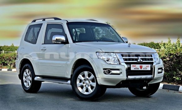 Buy Import Mitsubishi Pajero White Car in Import - Dubai in Bumthang Buy Import Mitsubishi Pajero White Car in Import - Dubai in Bumthang