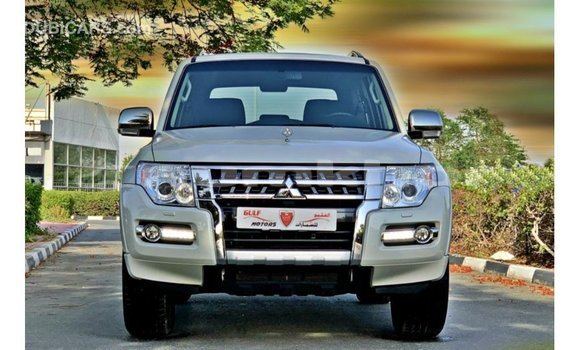 Buy Import Mitsubishi Pajero White Car in Import - Dubai in Bumthang Buy Import Mitsubishi Pajero White Car in Import - Dubai in Bumthang