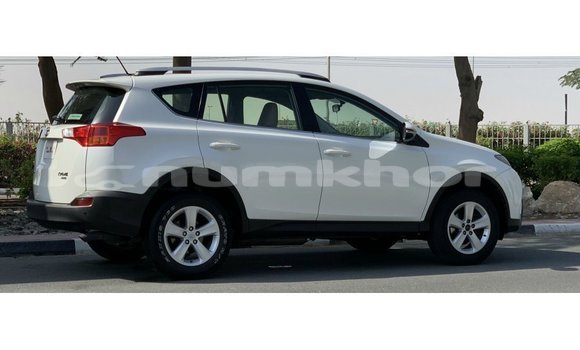 Buy Import Toyota 4Runner White Car in Import - Dubai in Bumthang Buy Import Toyota 4Runner White Car in Import - Dubai in Bumthang