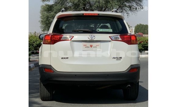 Buy Import Toyota 4Runner White Car in Import - Dubai in Bumthang Buy Import Toyota 4Runner White Car in Import - Dubai in Bumthang