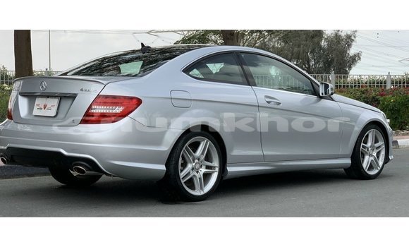 Buy Import Mercedes-Benz 190 Other Car in Import - Dubai in Bumthang Buy Import Mercedes-Benz 190 Other Car in Import - Dubai in Bumthang