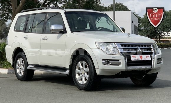 Buy Import Mitsubishi Pajero White Car in Import - Dubai in Bumthang Buy Import Mitsubishi Pajero White Car in Import - Dubai in Bumthang