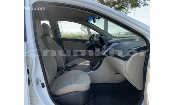Buy Import Hyundai Accent White Car in Import - Dubai in Bumthang Buy Import Hyundai Accent White Car in Import - Dubai in Bumthang