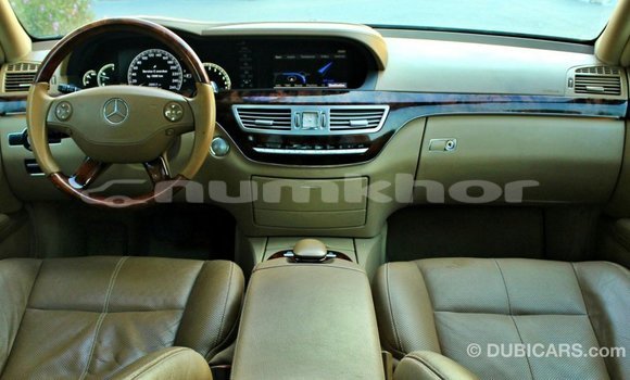 Buy Import Mercedes-Benz 200 Blue Car in Import - Dubai in Bumthang Buy Import Mercedes-Benz 200 Blue Car in Import - Dubai in Bumthang