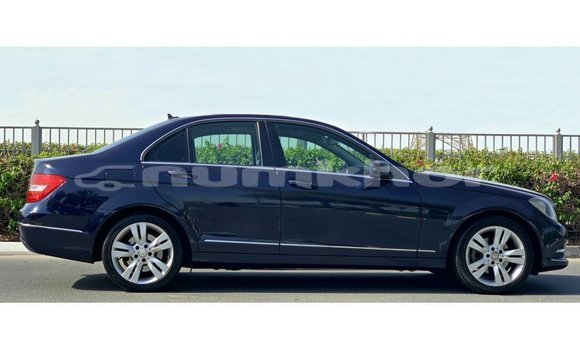 Buy Import Mercedes-Benz 200 Blue Car in Import - Dubai in Bumthang Buy Import Mercedes-Benz 200 Blue Car in Import - Dubai in Bumthang