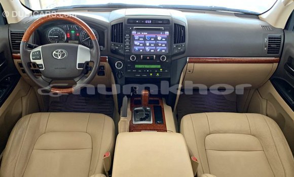 Buy Import Toyota Land Cruiser Black Car in Import - Dubai in Bumthang Buy Import Toyota Land Cruiser Black Car in Import - Dubai in Bumthang