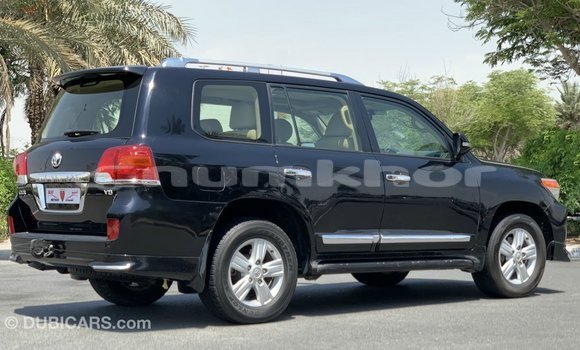 Buy Import Toyota Land Cruiser Black Car in Import - Dubai in Bumthang Buy Import Toyota Land Cruiser Black Car in Import - Dubai in Bumthang