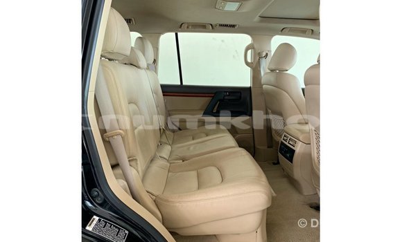 Buy Import Toyota Land Cruiser Black Car in Import - Dubai in Bumthang Buy Import Toyota Land Cruiser Black Car in Import - Dubai in Bumthang