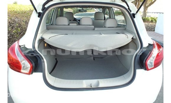 Buy Import Nissan Tiida White Car in Import - Dubai in Bumthang Buy Import Nissan Tiida White Car in Import - Dubai in Bumthang