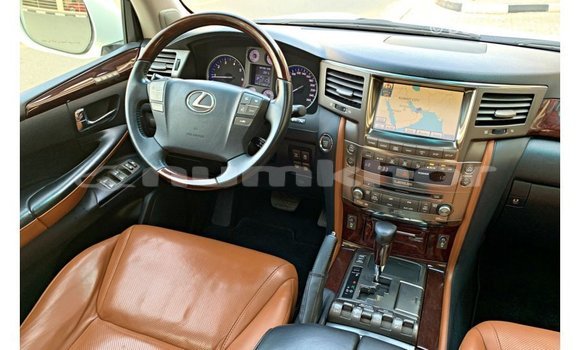 Buy Import Lexus LX White Car in Import - Dubai in Bumthang Buy Import Lexus LX White Car in Import - Dubai in Bumthang