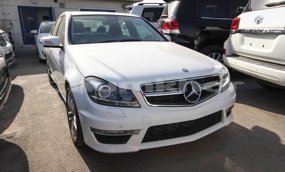 Buy Import Mercedes-Benz 200 White Car in Import - Dubai in Bumthang