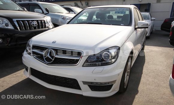 Buy Import Mercedes-Benz 200 White Car in Import - Dubai in Bumthang Buy Import Mercedes-Benz 200 White Car in Import - Dubai in Bumthang
