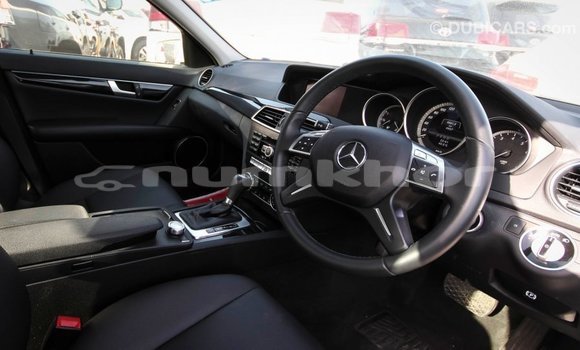 Buy Import Mercedes-Benz 200 White Car in Import - Dubai in Bumthang Buy Import Mercedes-Benz 200 White Car in Import - Dubai in Bumthang