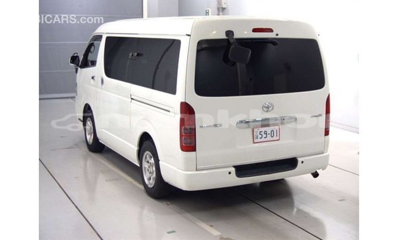 Buy Import Toyota Regius White Car in Import - Dubai in Bumthang Buy Import Toyota Regius White Car in Import - Dubai in Bumthang