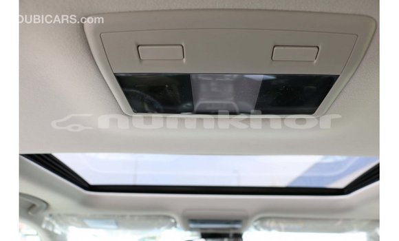 Buy Import Toyota Land Cruiser White Car in Import - Dubai in Bumthang Buy Import Toyota Land Cruiser White Car in Import - Dubai in Bumthang