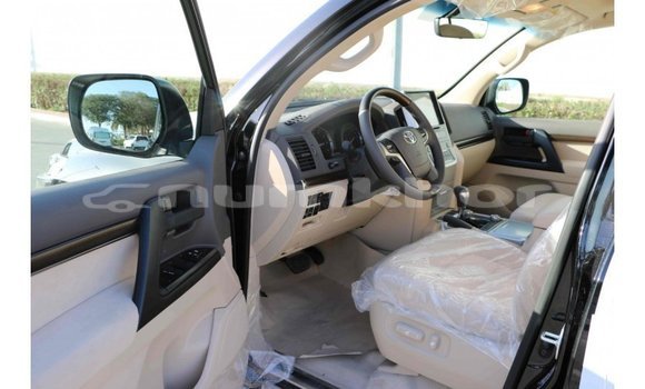 Buy Import Toyota Land Cruiser Black Car in Import - Dubai in Bumthang Buy Import Toyota Land Cruiser Black Car in Import - Dubai in Bumthang