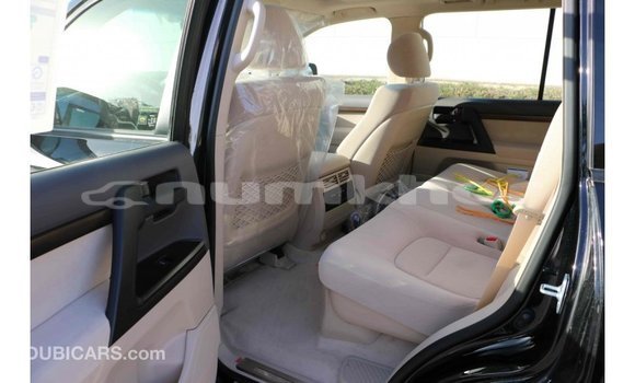 Buy Import Toyota Land Cruiser Black Car in Import - Dubai in Bumthang Buy Import Toyota Land Cruiser Black Car in Import - Dubai in Bumthang