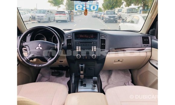 Buy Import Mitsubishi Pajero White Car in Import - Dubai in Bumthang Buy Import Mitsubishi Pajero White Car in Import - Dubai in Bumthang