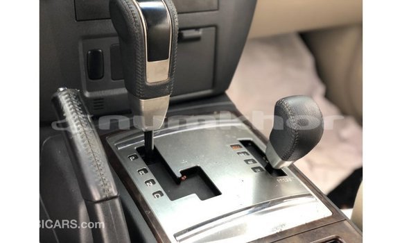 Buy Import Mitsubishi Pajero White Car in Import - Dubai in Bumthang Buy Import Mitsubishi Pajero White Car in Import - Dubai in Bumthang