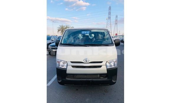 Buy Import Toyota Hiace White Car in Import - Dubai in Bumthang Buy Import Toyota Hiace White Car in Import - Dubai in Bumthang