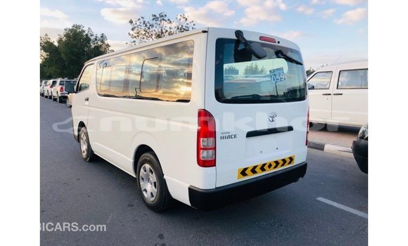 Buy Import Toyota Hiace White Car in Import - Dubai in Bumthang Buy Import Toyota Hiace White Car in Import - Dubai in Bumthang